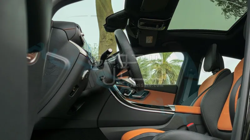 2026 مرسيدس - بنز جي إل سي 200