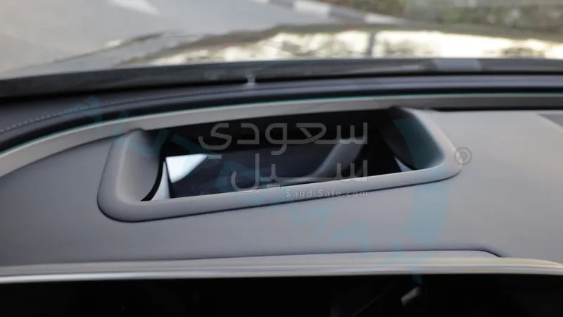 2026 مرسيدس - بنز إي 300