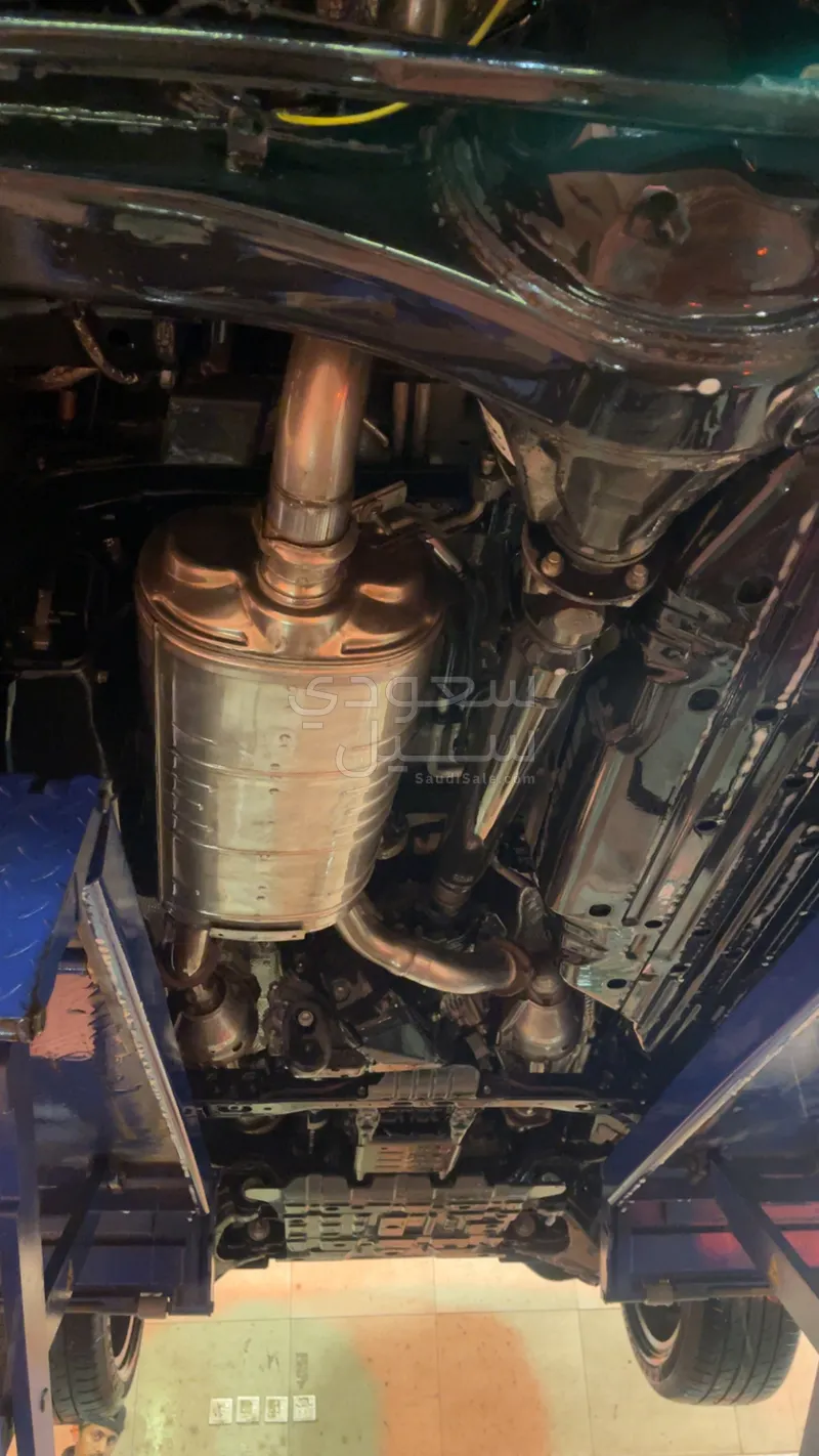 2016 لكزس إل إكس 570