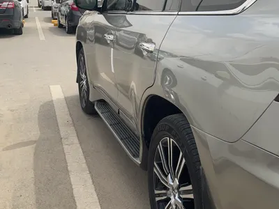 2016 لكزس إل إكس 570