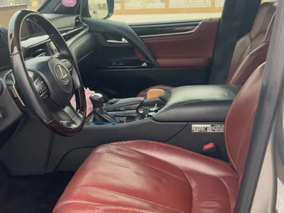 2016 لكزس إل إكس 570