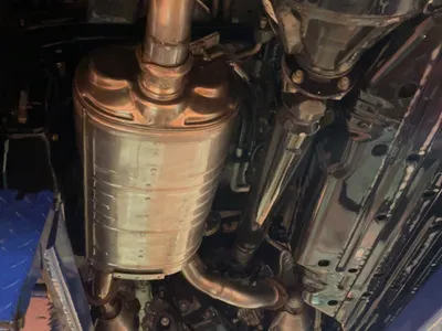 2016 لكزس إل إكس 570