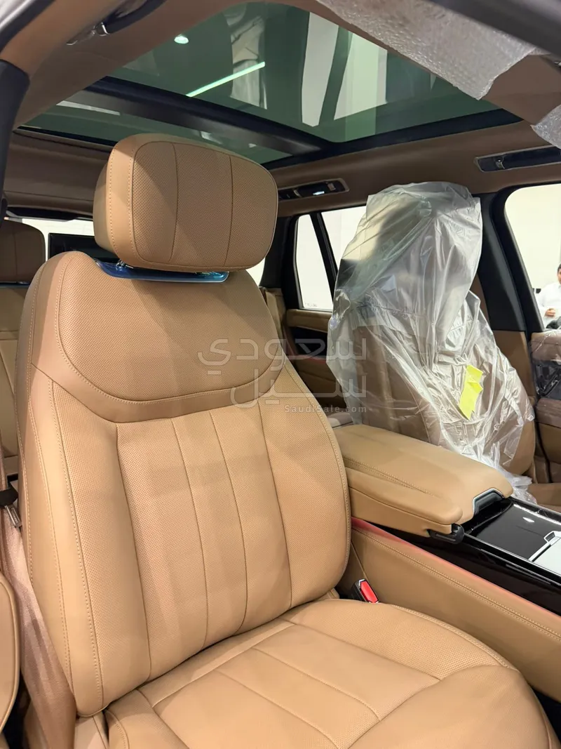 2026 لاند روفر رينج روفر اوتوبيوغرافي