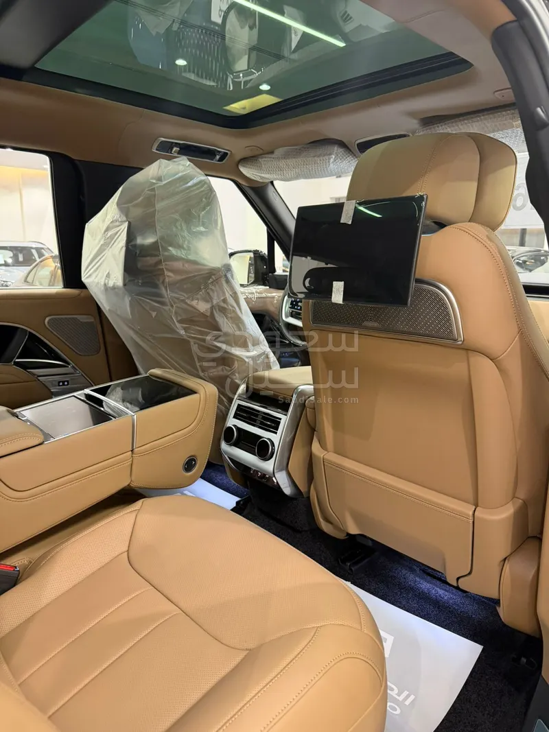 2026 لاند روفر رينج روفر اوتوبيوغرافي