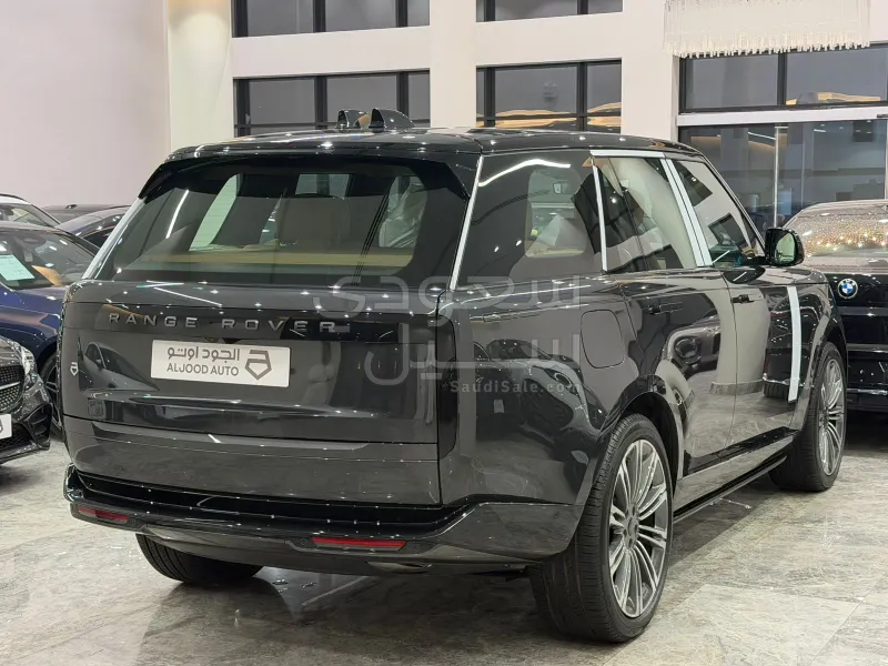2026 لاند روفر رينج روفر اوتوبيوغرافي