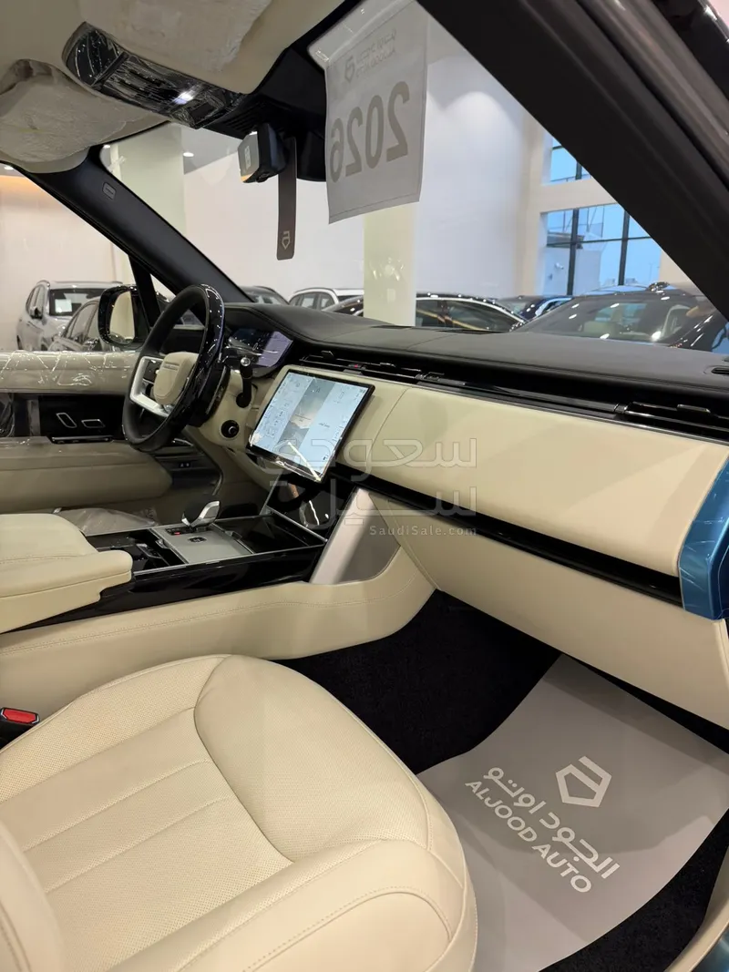 2026 لاند روفر رينج روفر اوتوبيوغرافي