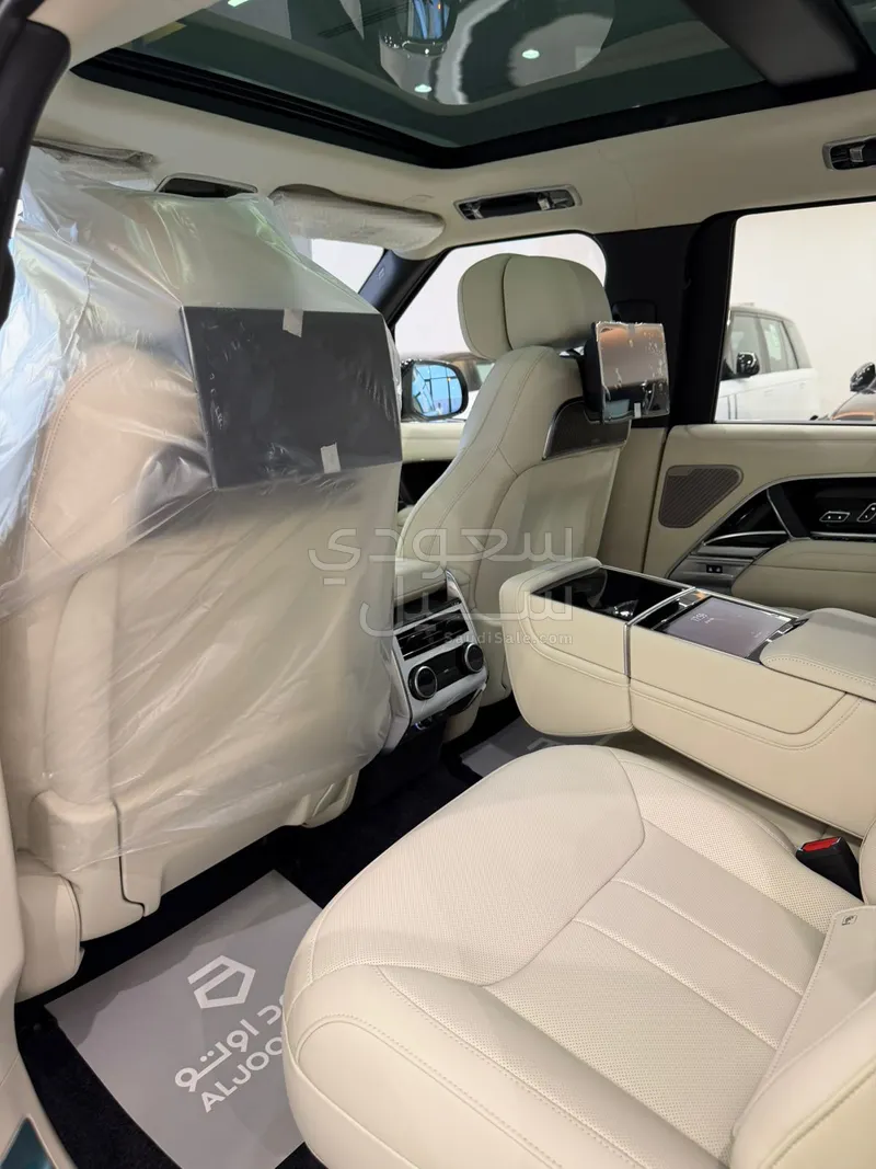 2026 لاند روفر رينج روفر اوتوبيوغرافي