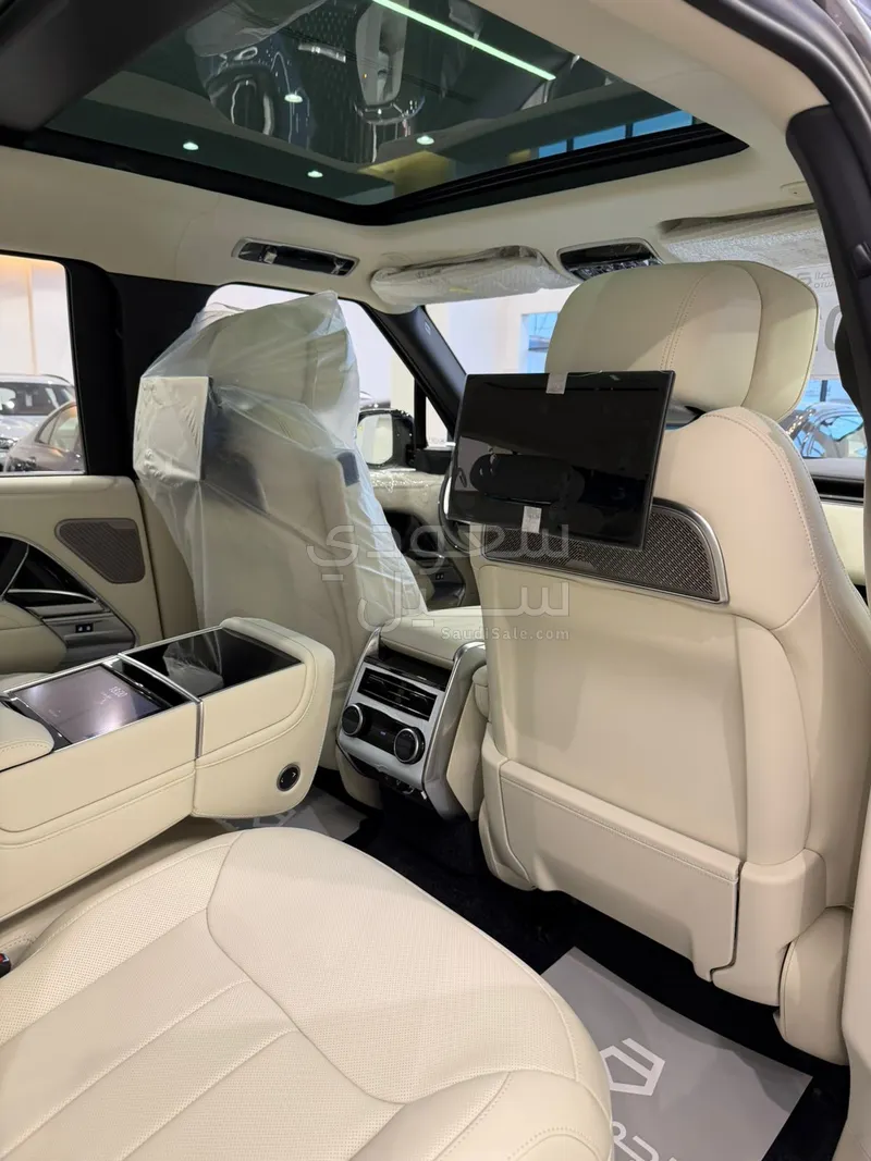 2026 لاند روفر رينج روفر اوتوبيوغرافي