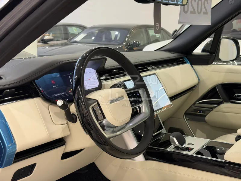 2026 لاند روفر رينج روفر اوتوبيوغرافي