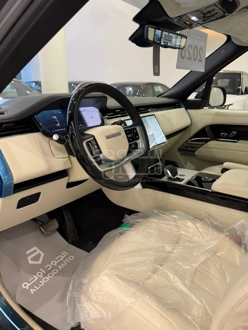 2026 لاند روفر رينج روفر اوتوبيوغرافي