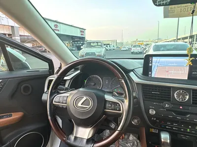 2021 لكزس أر إكس 350