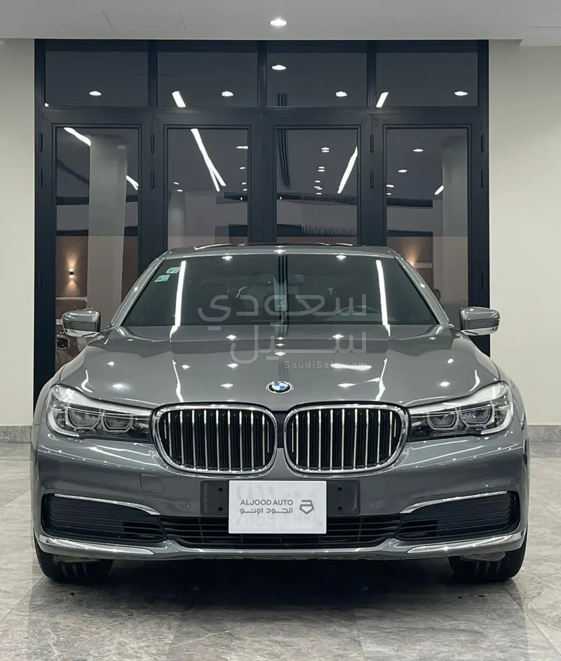 2018 بي ام دبليو الفئة السابعة 730 إل أي