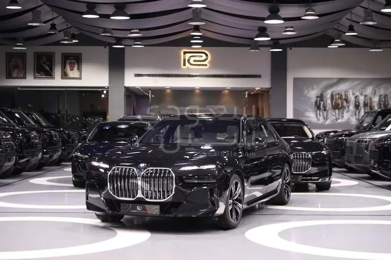 2026 بي ام دبليو الفئة السابعة 735أي