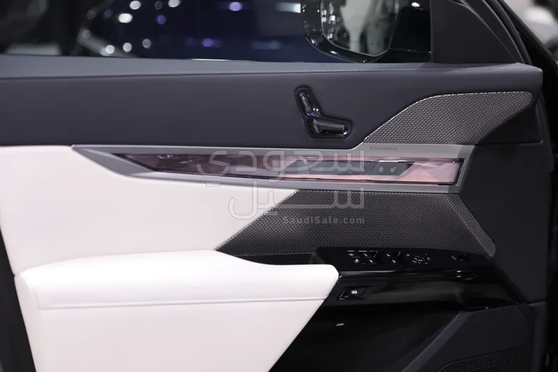 2026 بي ام دبليو الفئة السابعة 735أي