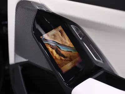 2026 بي ام دبليو الفئة السابعة 735أي