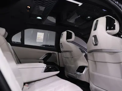 2026 بي ام دبليو الفئة السابعة 735أي