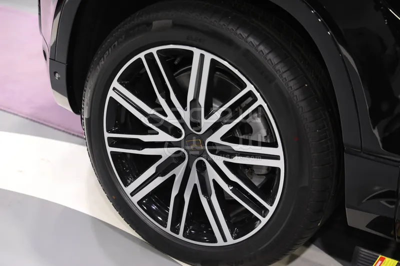 2026 روكس 01 أدماس