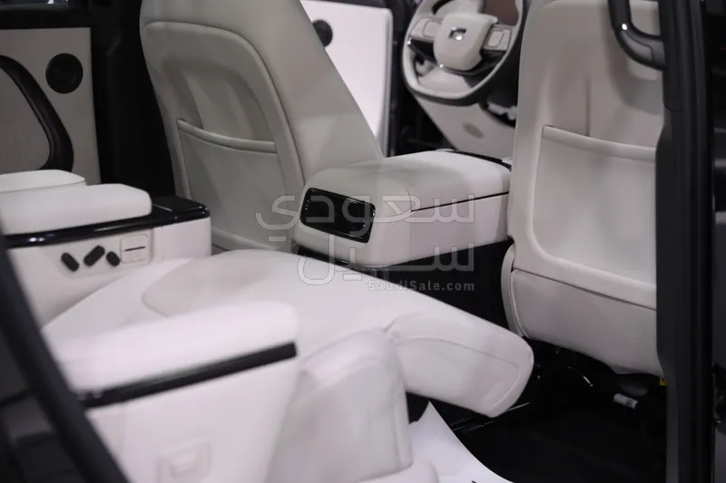 2026 روكس 01 أدماس