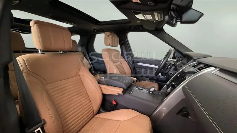 2025 لاند روفر ديسكفري