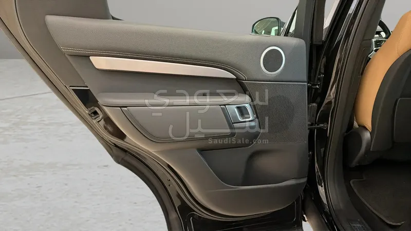 2025 لاند روفر ديسكفري