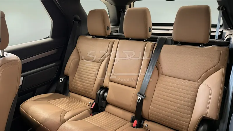 2025 لاند روفر ديسكفري