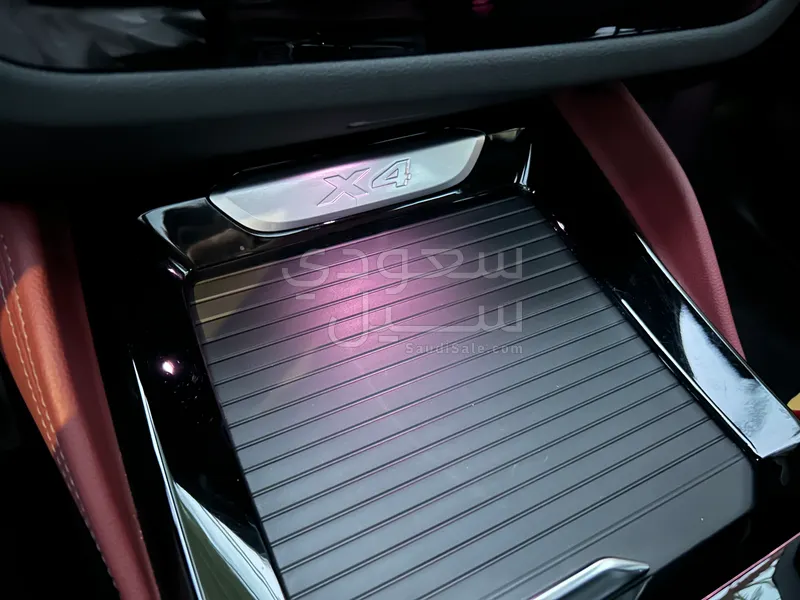 2025 بي ام دبليو الفئة اكس 4 ام كت