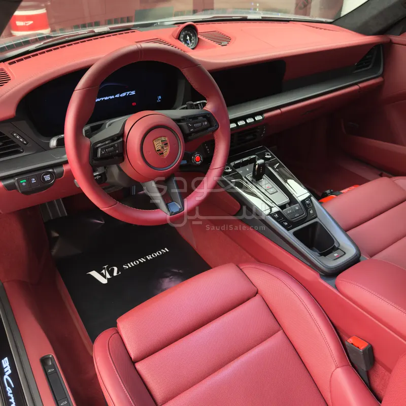 2026 بورش 911 كاريرا 4 جي تي اس