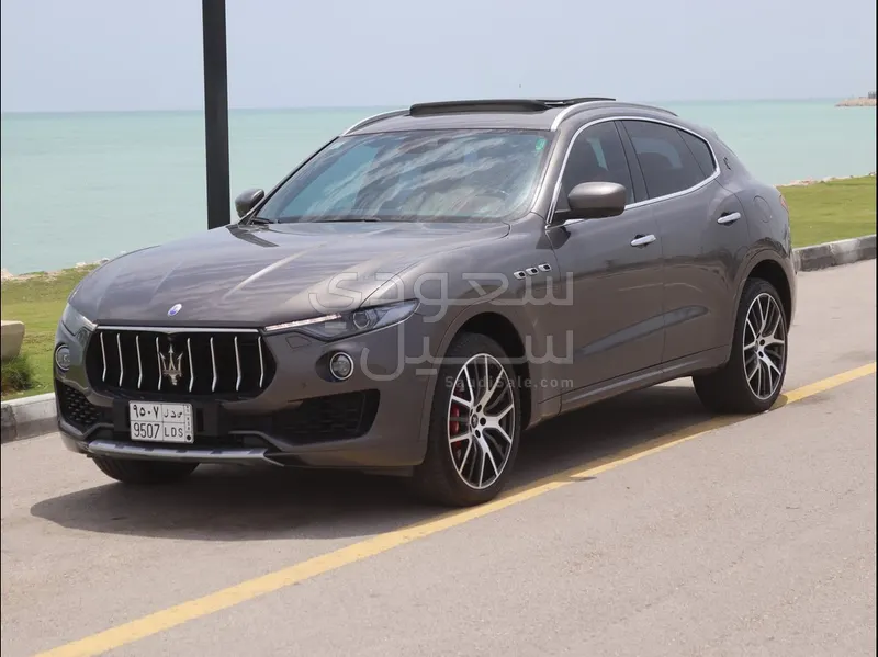 2017 مازيراتي ليفانتي اس