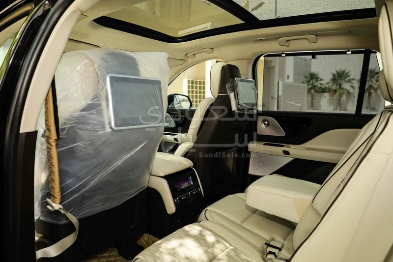 2023 لنكولن افياتور