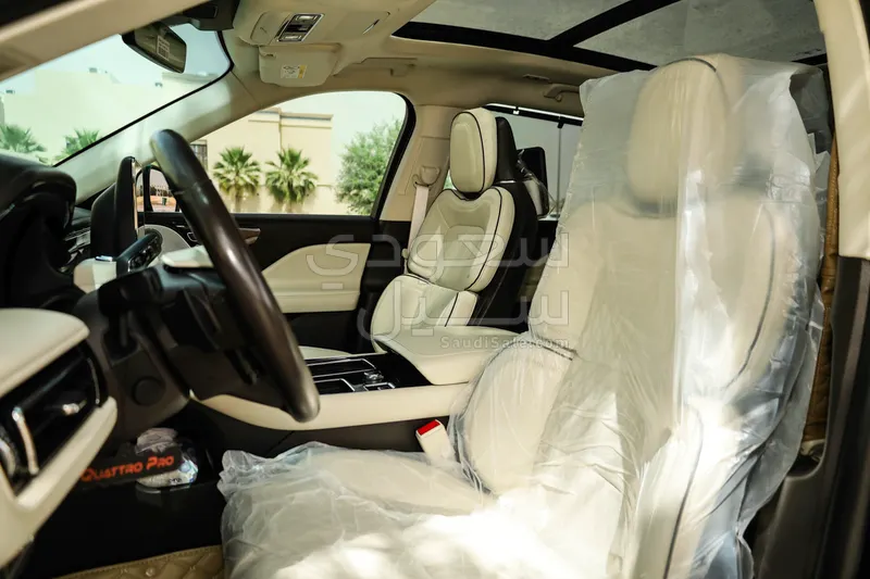 2023 لنكولن افياتور