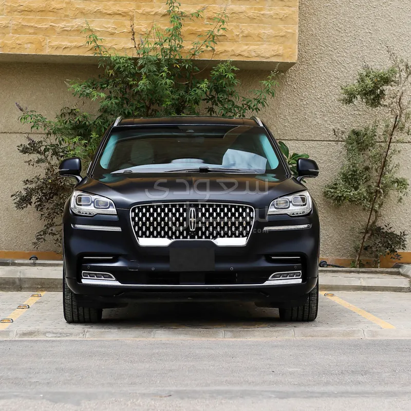 2023 لنكولن افياتور