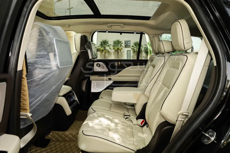 2023 لنكولن افياتور