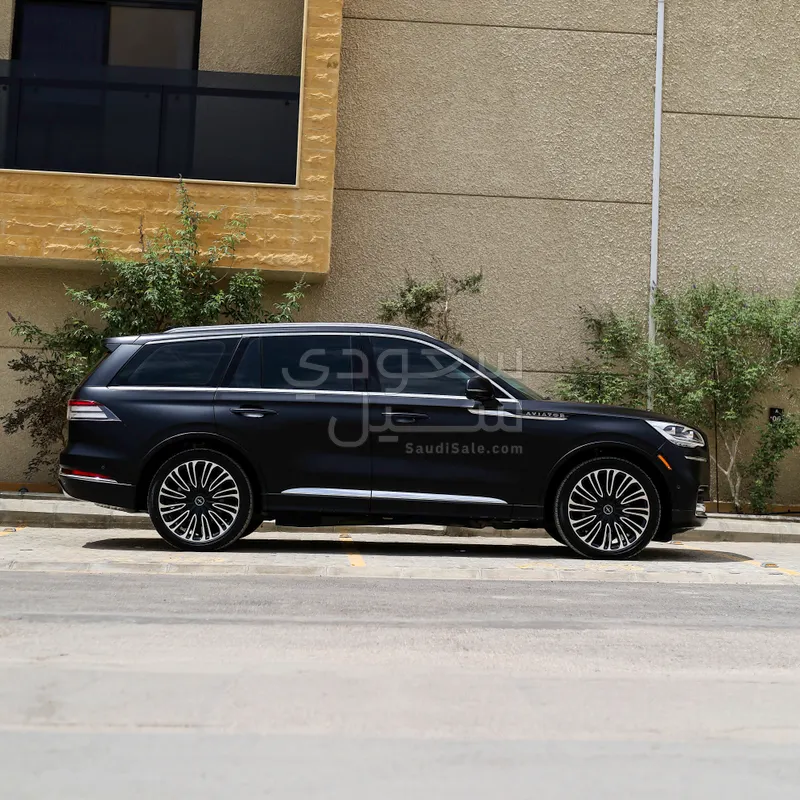 2023 لنكولن افياتور