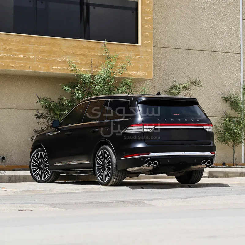 2023 لنكولن افياتور