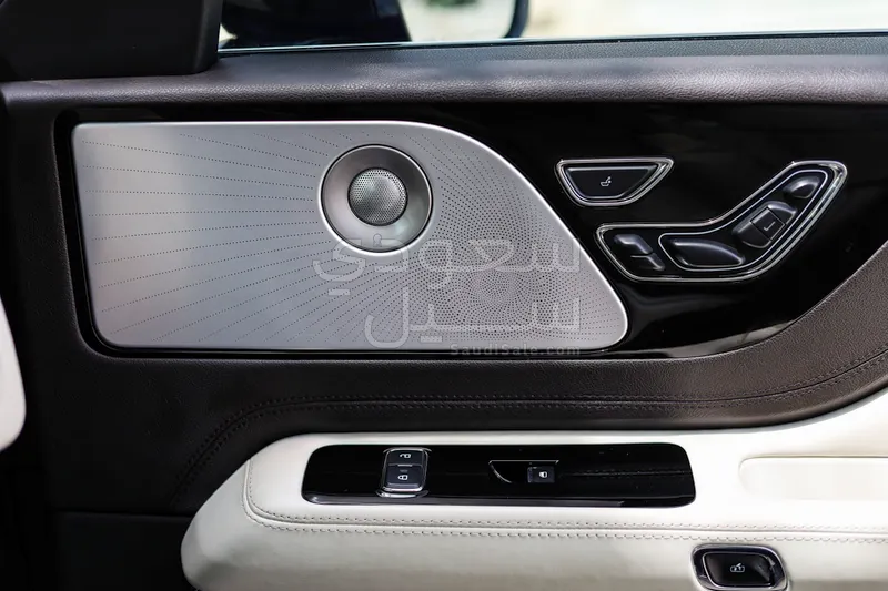 2023 لنكولن افياتور