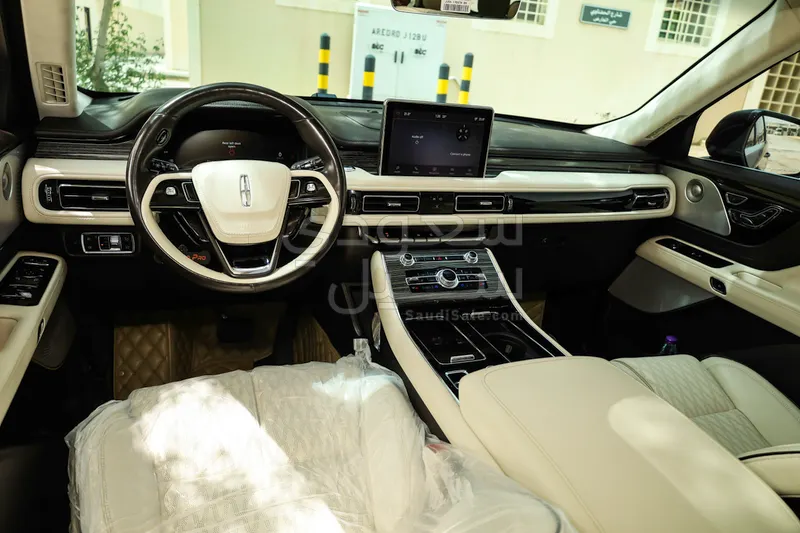 2023 لنكولن افياتور