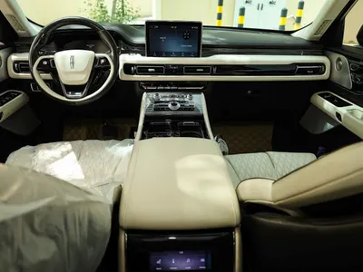 2023 لنكولن افياتور