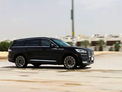 2023 لنكولن افياتور