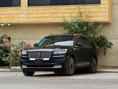 2023 لنكولن افياتور