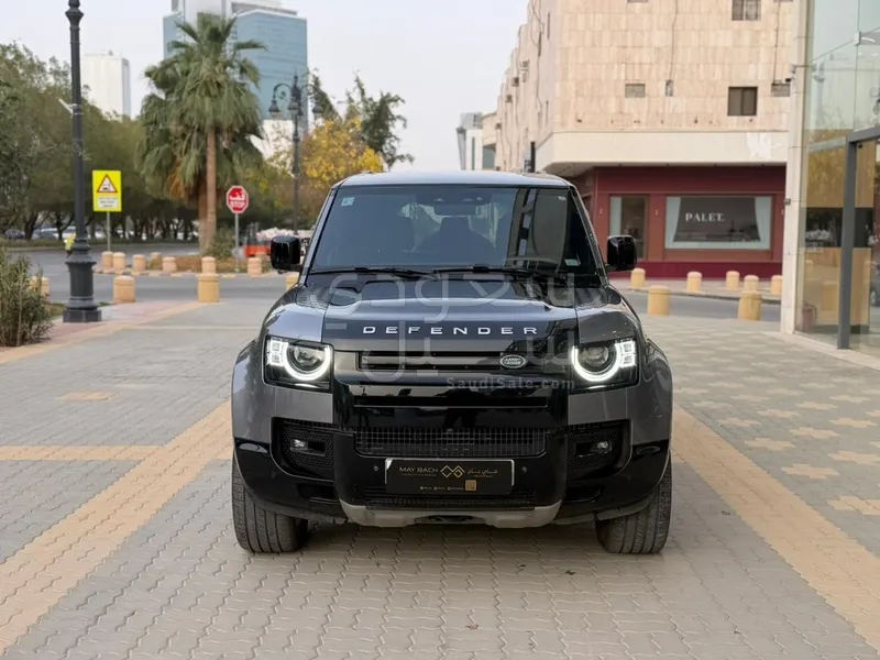 2023 لاند روفر ديفيندر اكس 110