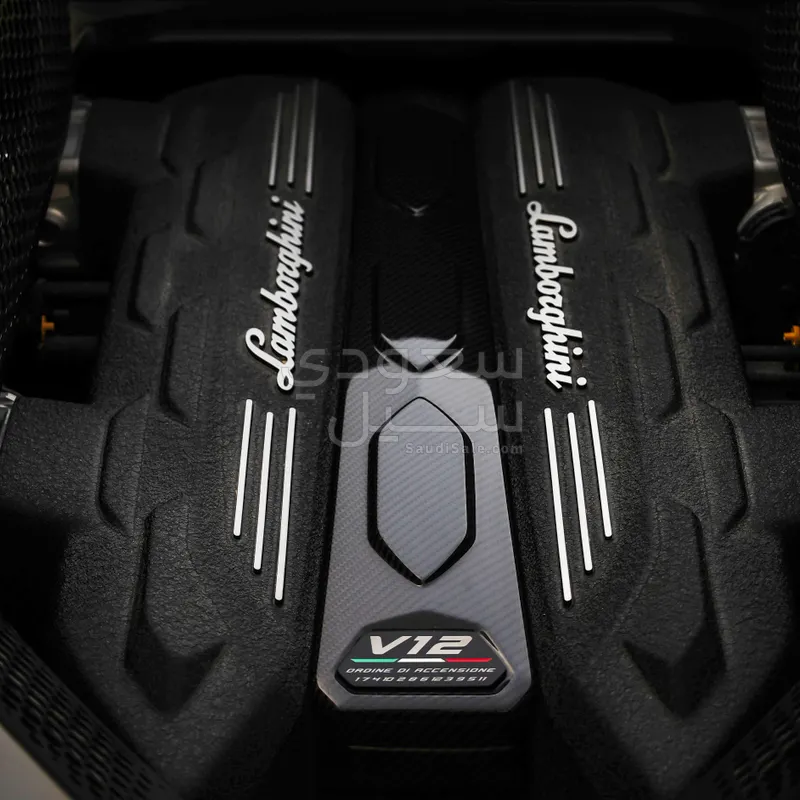 2025 لمبرجيني ريفويلتو