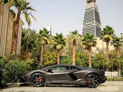 2025 لمبرجيني ريفويلتو