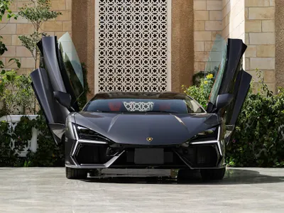 2025 لمبرجيني ريفويلتو