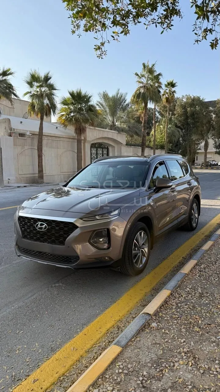 2019 هيونداي سانتا في