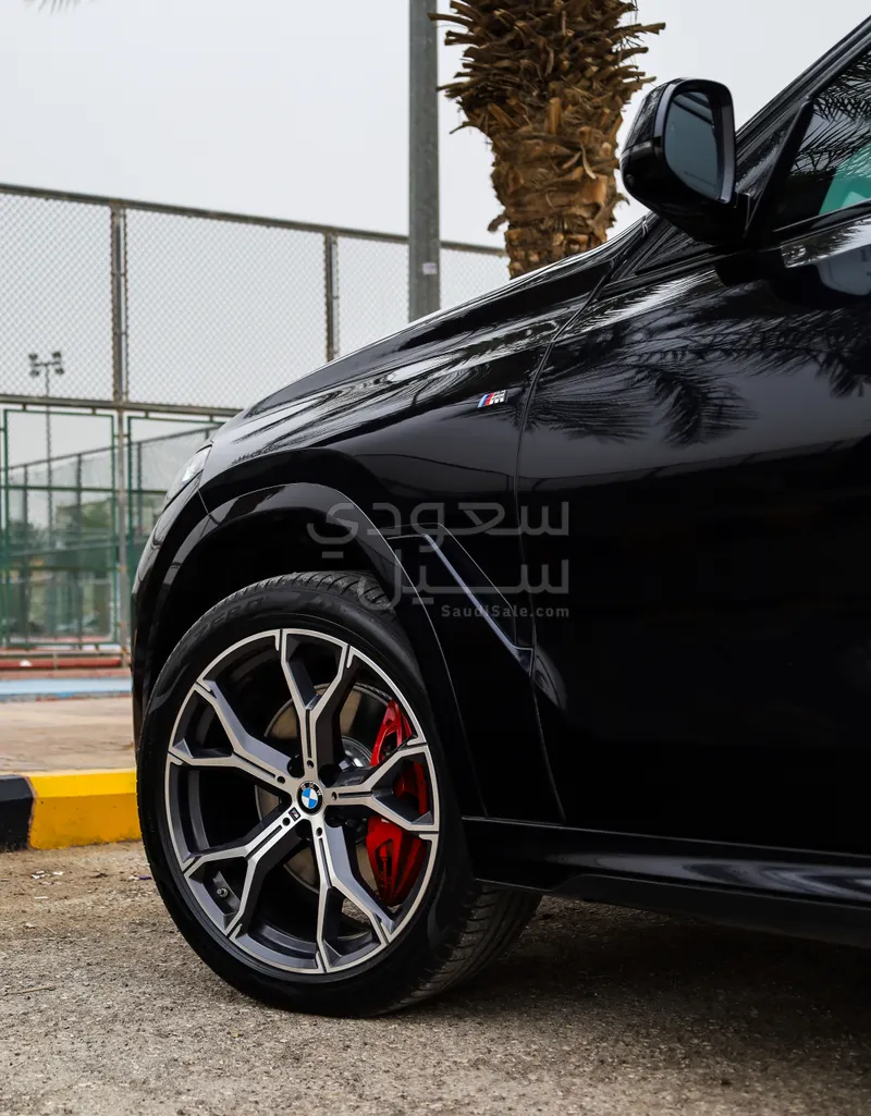 2024 بي ام دبليو الفئة اكس 6 إم