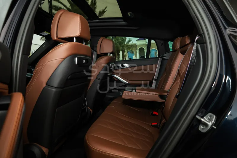 2024 بي ام دبليو الفئة اكس 6 إم