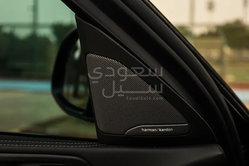 2024 بي ام دبليو الفئة اكس 6 إم