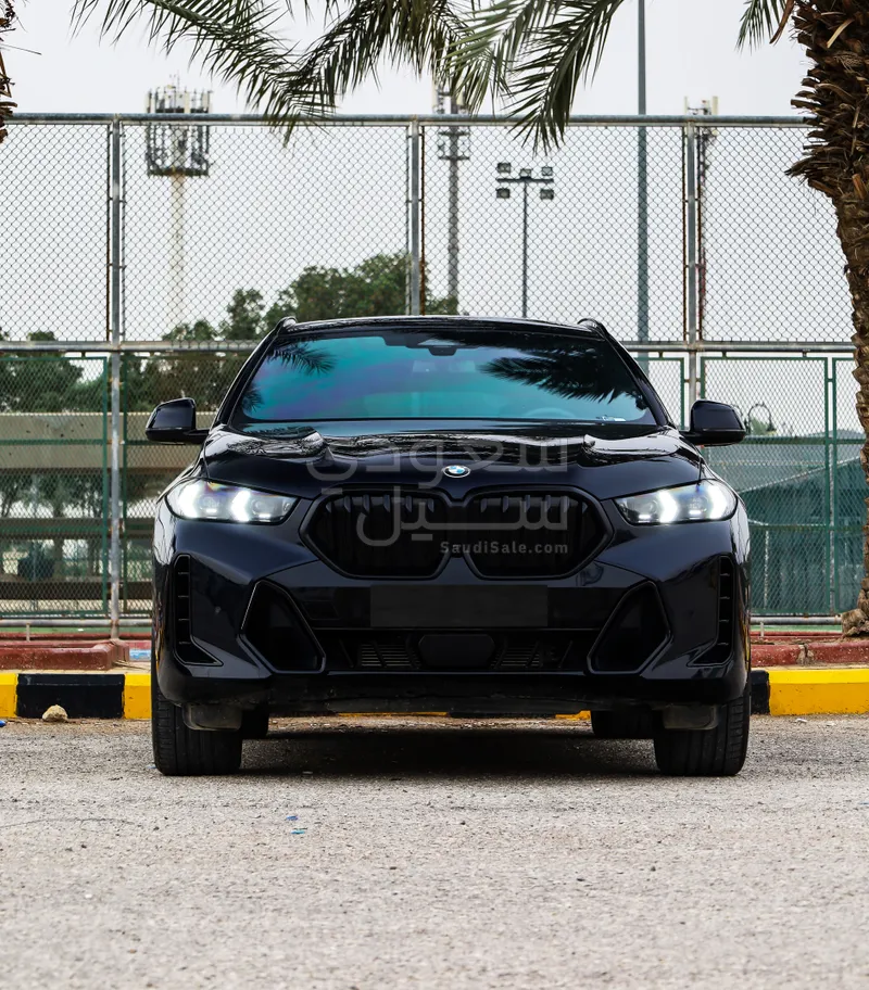 2024 بي ام دبليو الفئة اكس 6 إم