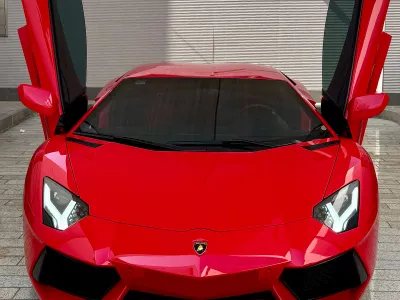 2015 لمبرجيني افنتادور