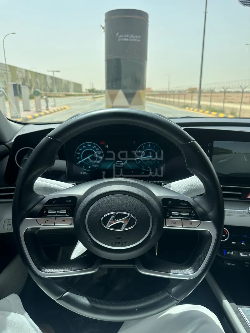 2021 هيونداي النترا سمارت